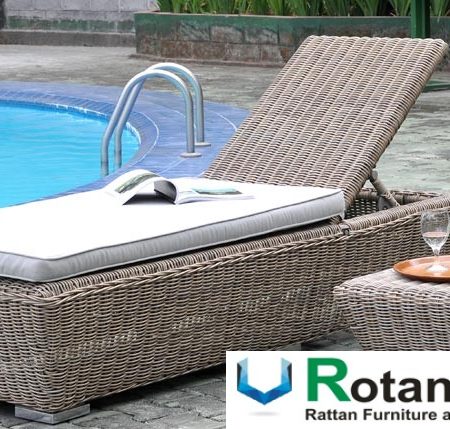 Lounger Rotan Alami With Table
